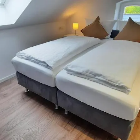 Lok - - Restaurant Pensionat 3*