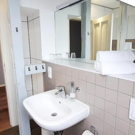 Lok - - Restaurant Pensionat